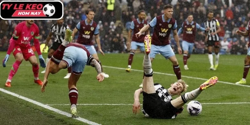 Thông tin lực lượng Burnley vs Newcastle United (02:30 31/12, Ngoại hạng Anh)